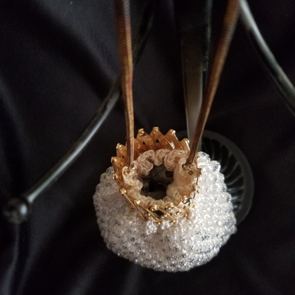 Vintage crocheted beaded handbag with snake chain - Picture 2 of 6